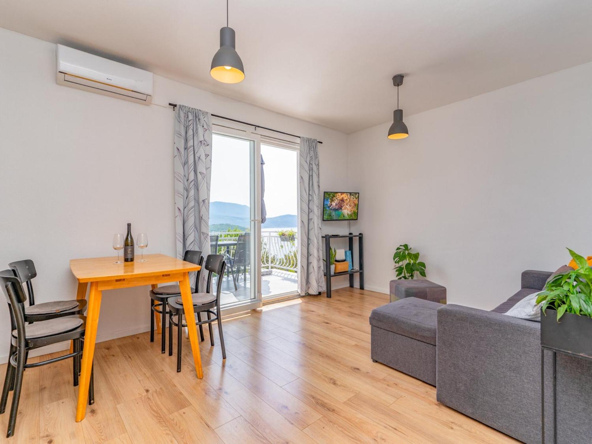 Apartment Konak Molunat Luaran gambar